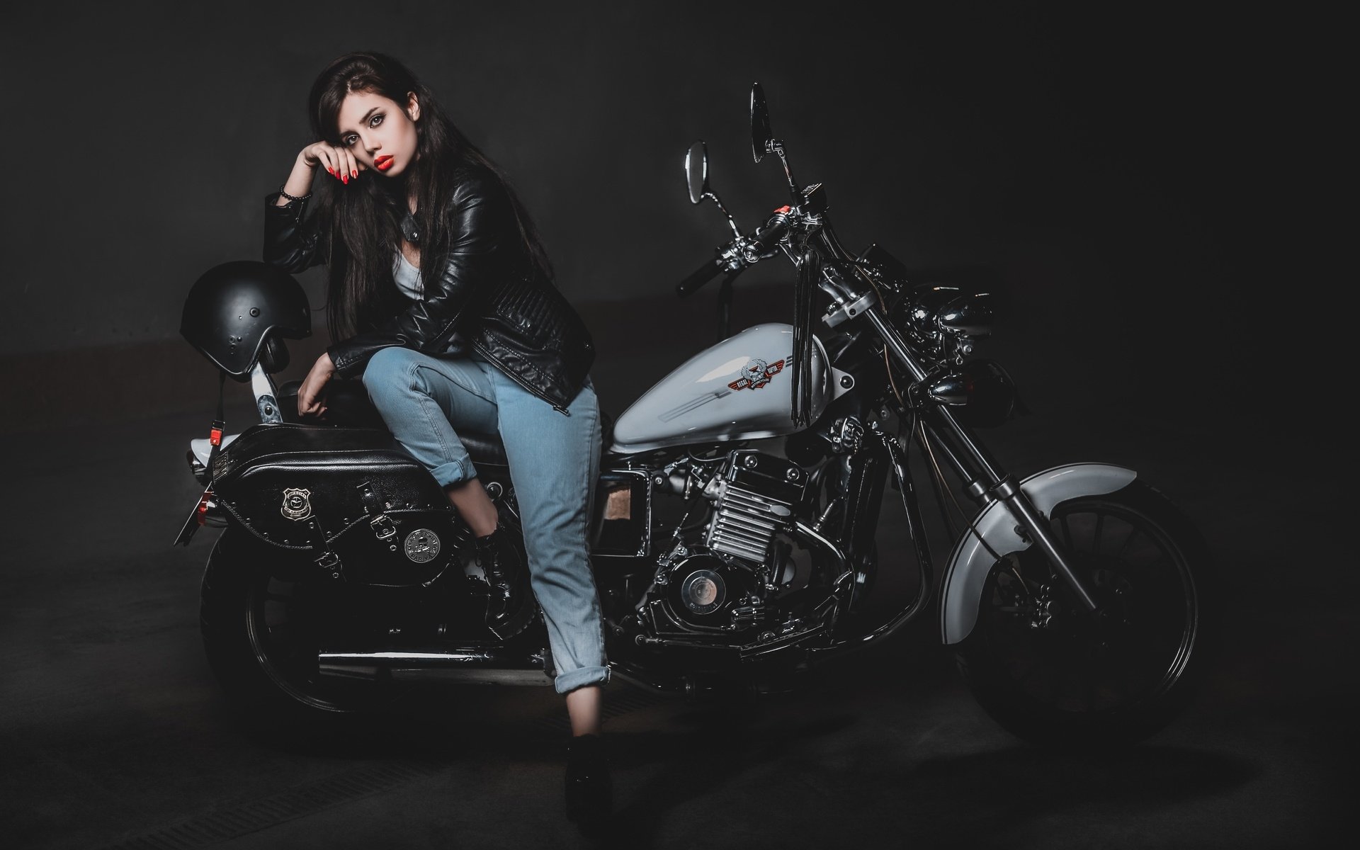 Biker girls: style and drive in San Francisco